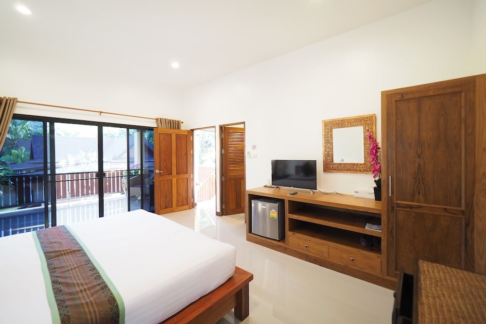 Фото Chanapha Residence