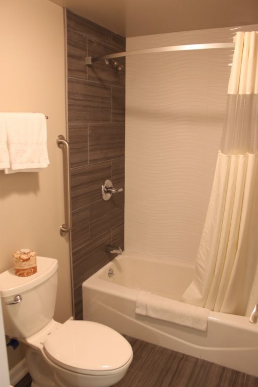 Фото Friendly Hills Inn