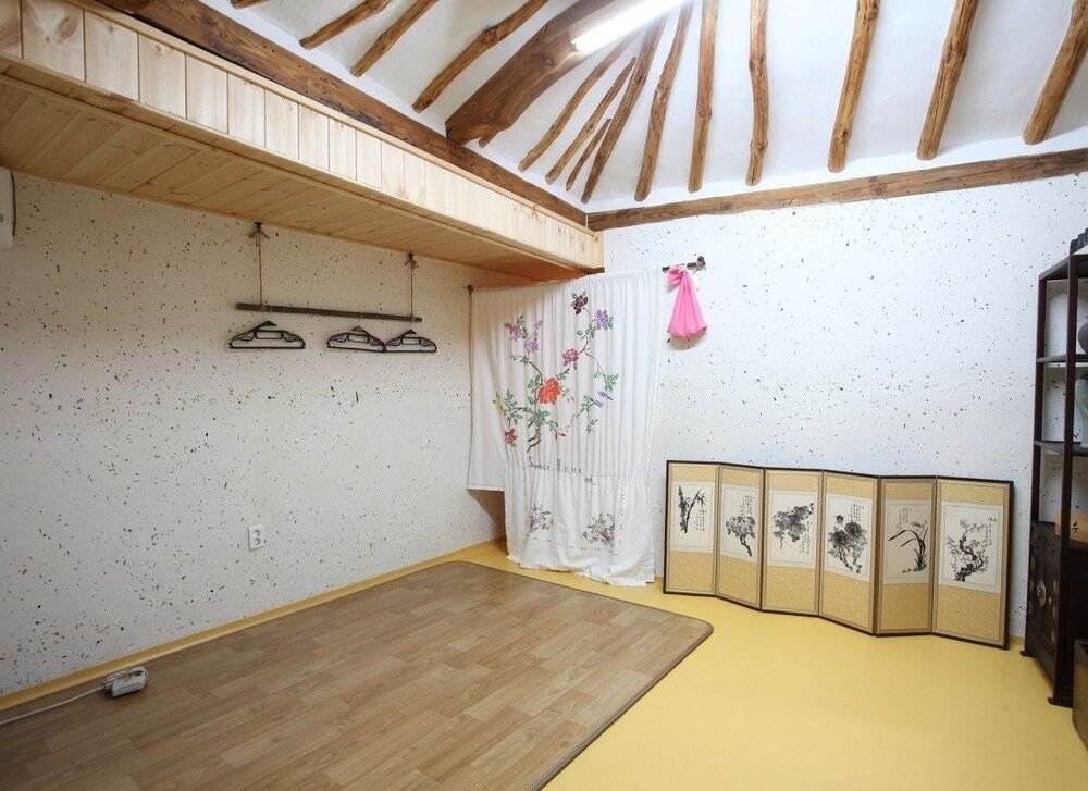 Фото Hwangnam Gotaek Keumseulchae