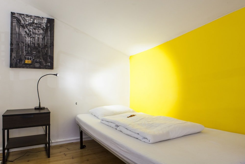 Фото Lisbon Chillout Hostel