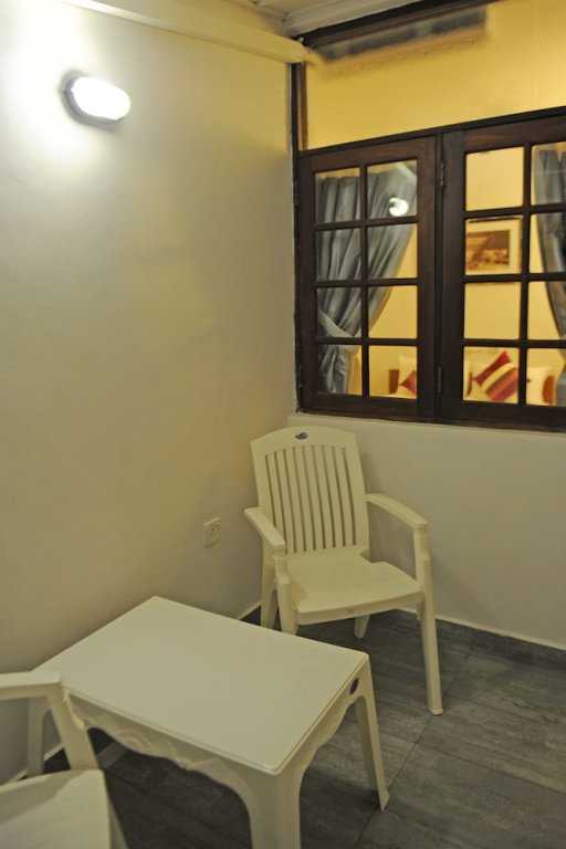 Фото Oyo 103 Lavinia Villa