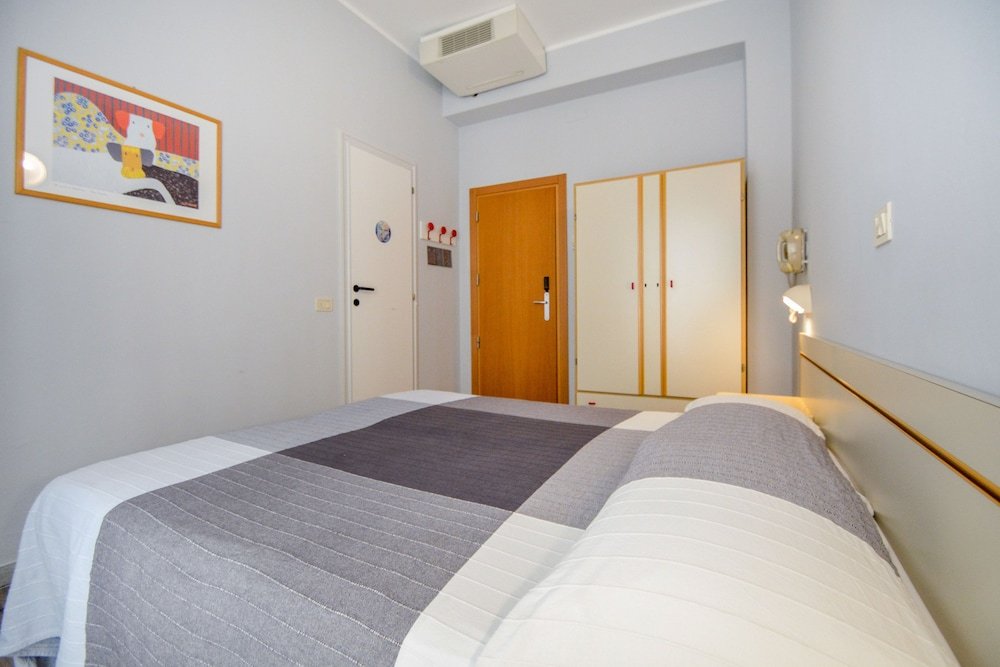 Фото Hotel Mirabella