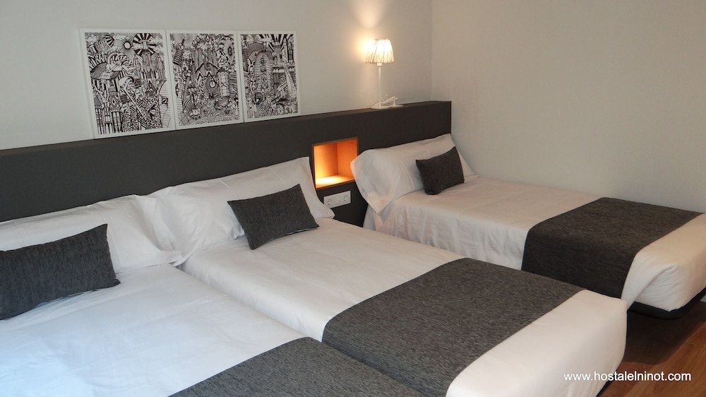 Фото Hostal El Ninot