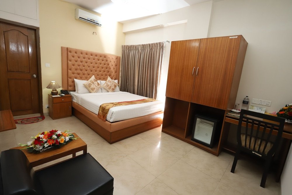 Фото Hotel Dhaka Garden Inn