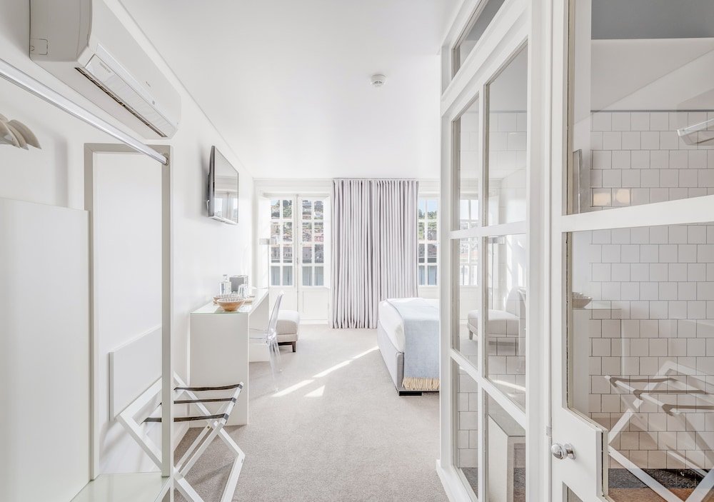 Фото Miragaia Riverside Suites