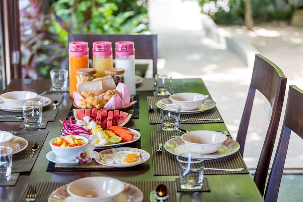 Фото The Emerald Beach Villa 4