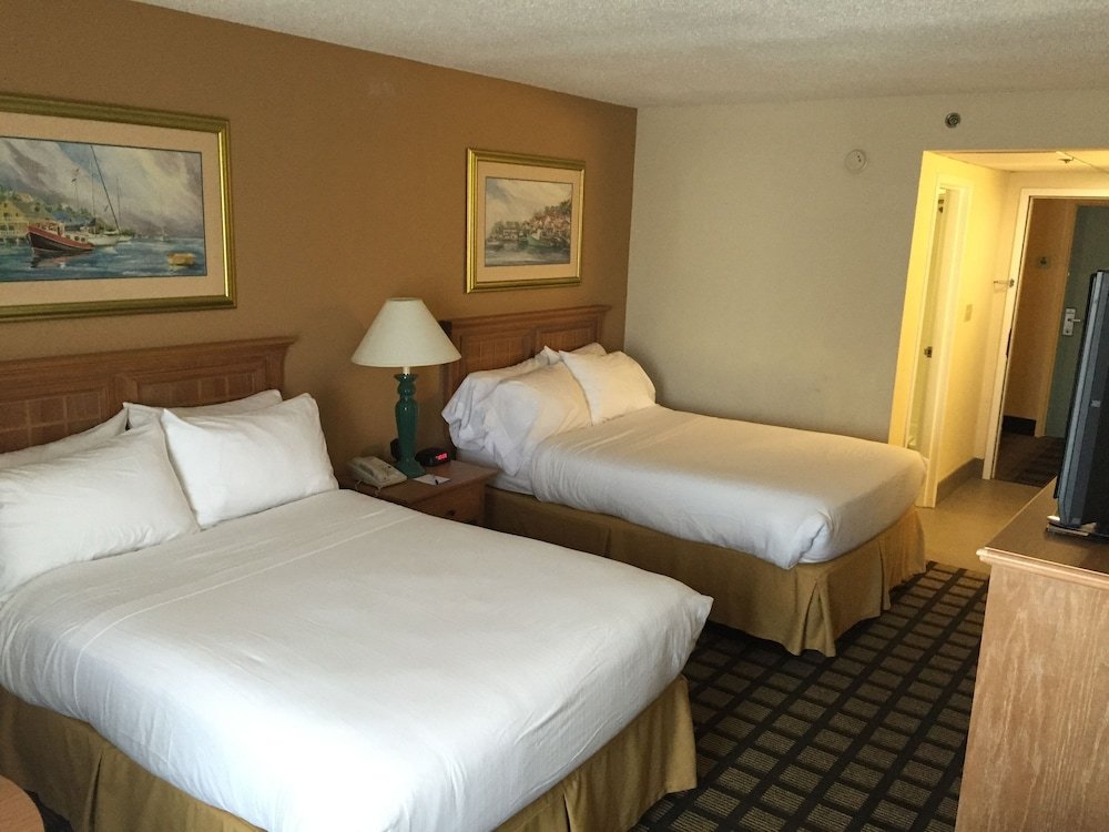 Фото Baymont by Wyndham Kitty Hawk Outer Banks