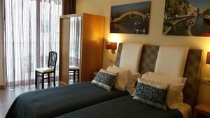 Welcome In - Suites & Hostel (Aveiro, Avenida Doutor Lourenço Peixinho), hotel