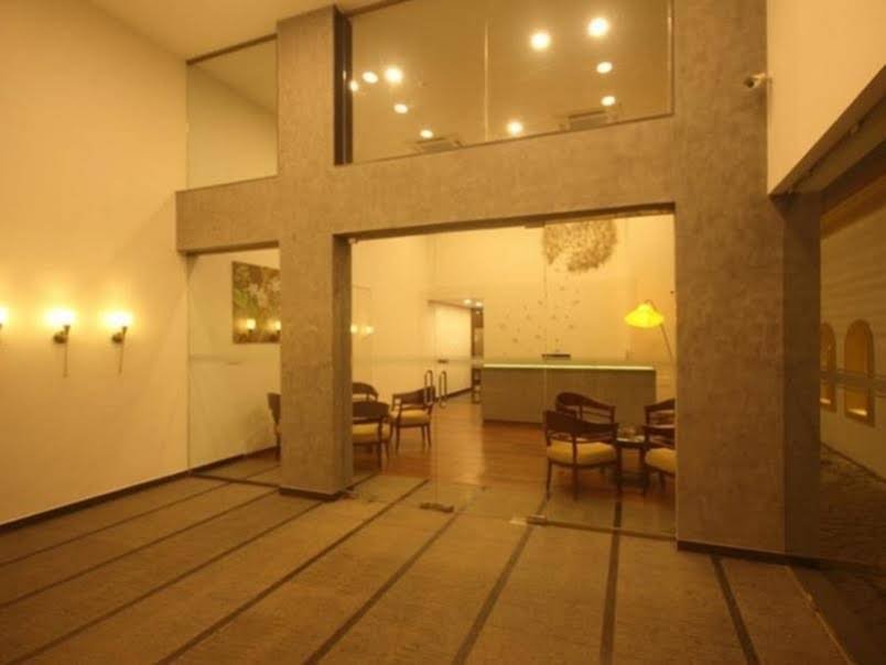 Фото The Fern Residency Miramar