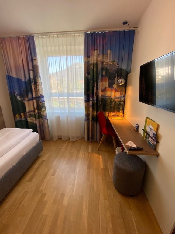 Фото Jufa Hotel Salzburg