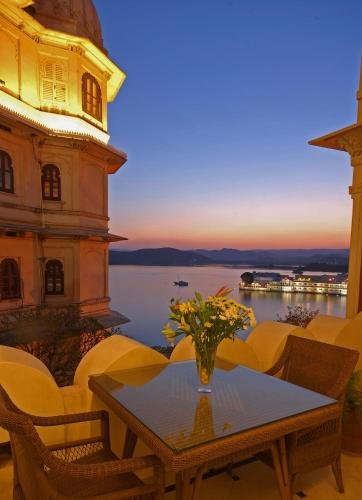 Фото Hotel Boheda Palace