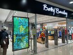 Betty Barclay (Karla Marksa Square, 7), clothing store