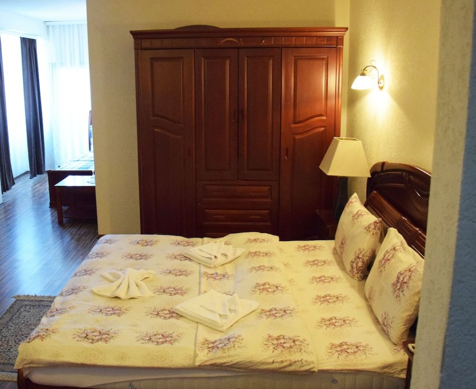 Фото Denis Hotel