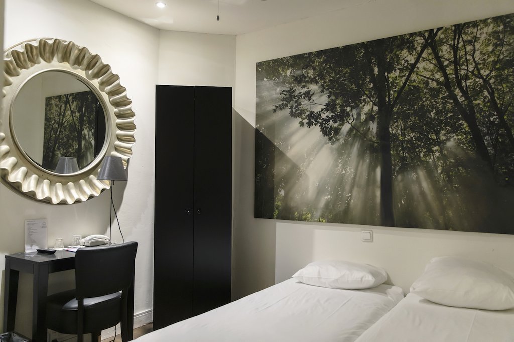 Фото Quentin England Hotel