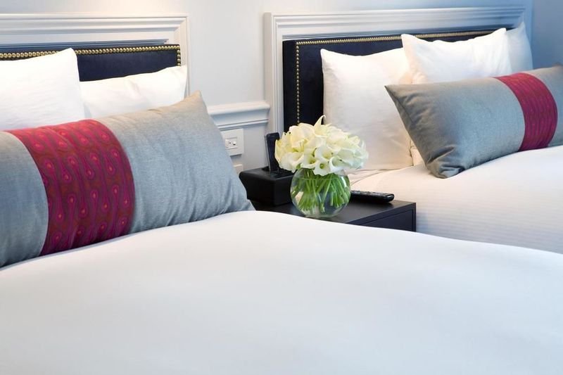 Фото The Roger Hotel