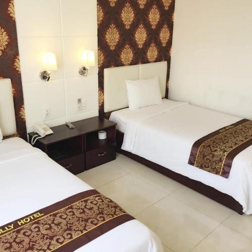 Фото LiLLy Hotel