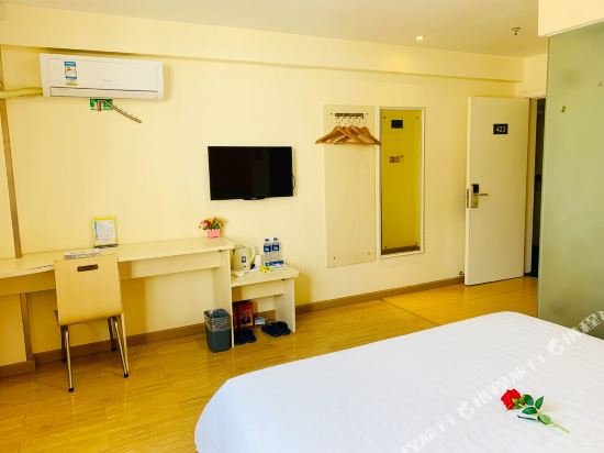 Фото 7 Days Inn Yunfu Coach Terminal Branch