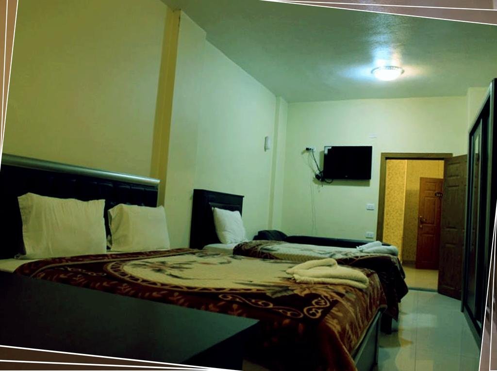 Фото Sara Crown Hotel