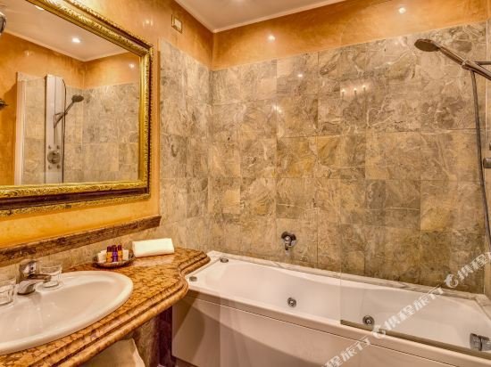 Фото Отель Romanico Palace