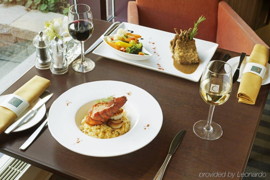 Фото Novotel Montreal Centre