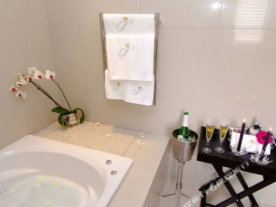 Фото Sanchia Luxury Guesthouse