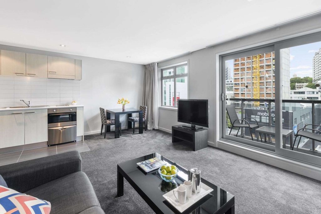 Фото Oaks Auckland Hotel