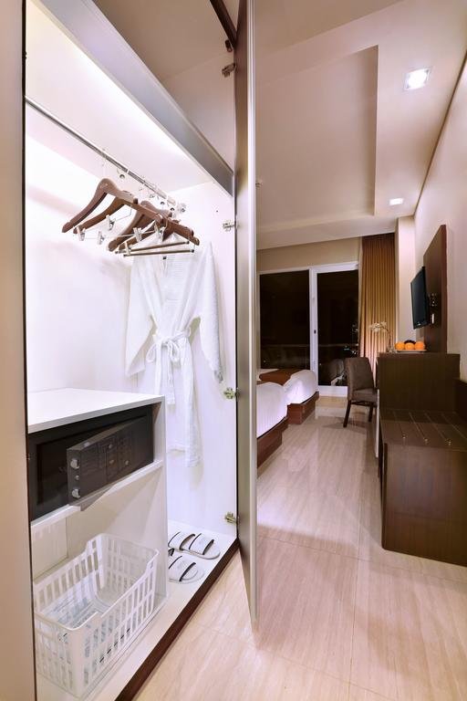 Фото Aston Imperial Bekasi Hotel & Conference Center