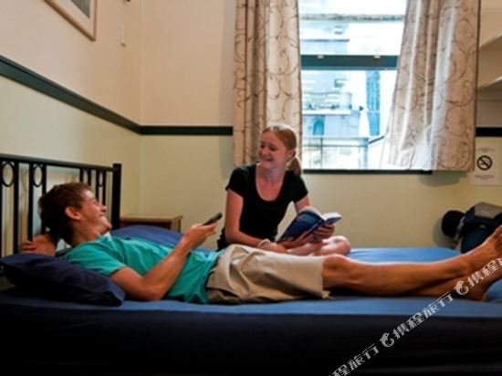 Фото Queen Street Backpackers