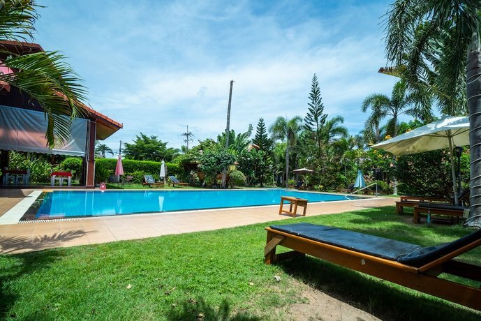 Bangsaray Village Resort