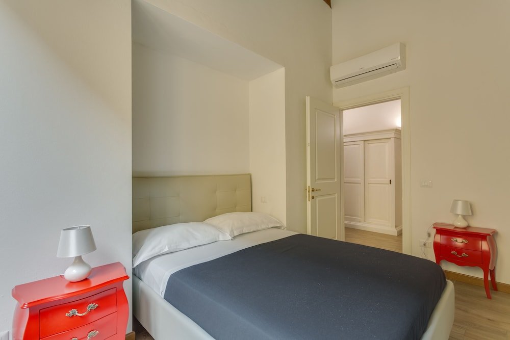 Фото Art and Luxury Apartments