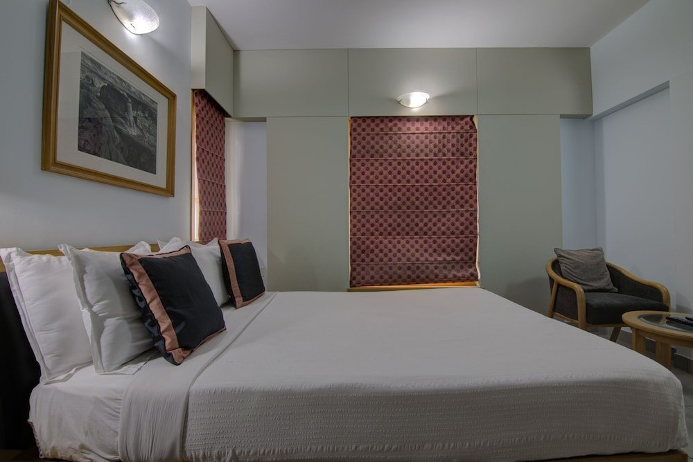 Фото Tristar Service Apartments