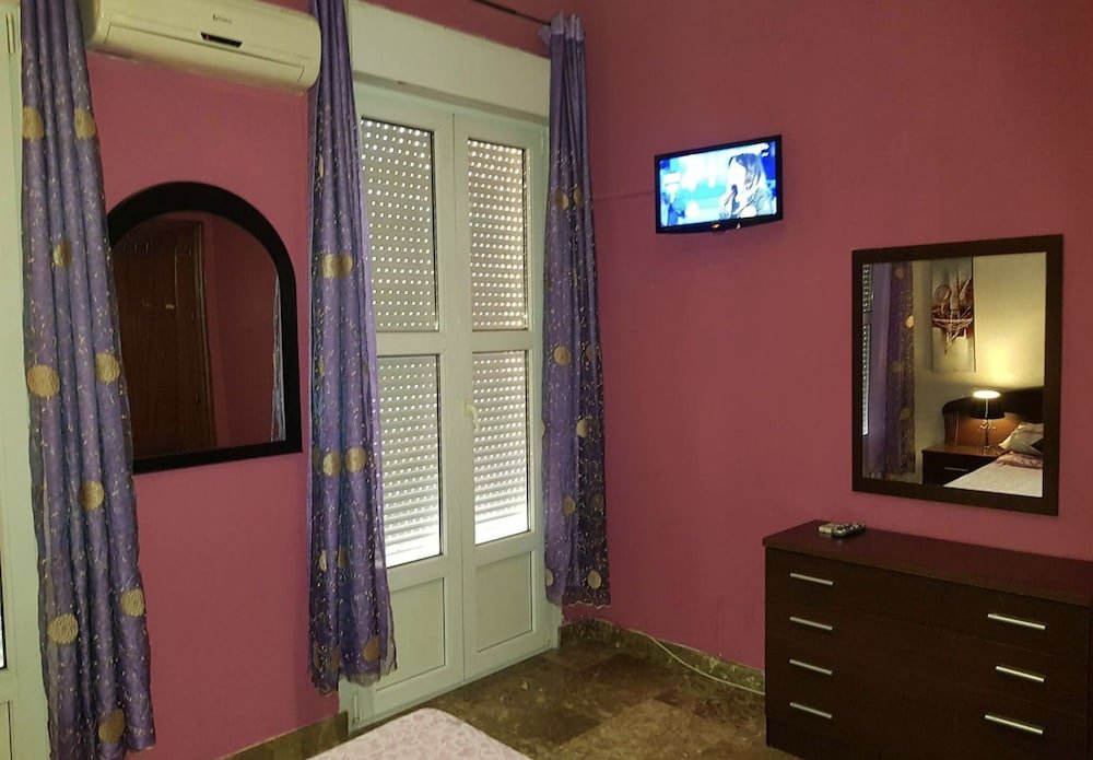 Фото Apartments Duque de Hornachuelos