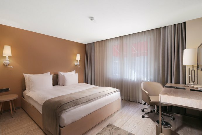 Balsamo Hotel & Suites