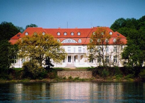 Гостиница Hotel Schloss Storkau