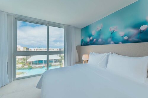 Гостиница Radisson Blu Aruba в Пальм Бич