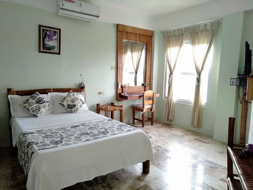 Гостиница Summer Place Apartments Puerto Galera