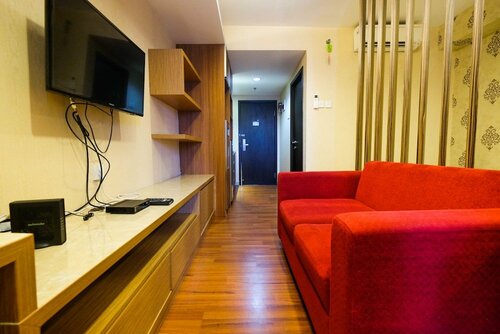 Гостиница Comfy Studio Apartment at Tamansari The Hive в Джакарте