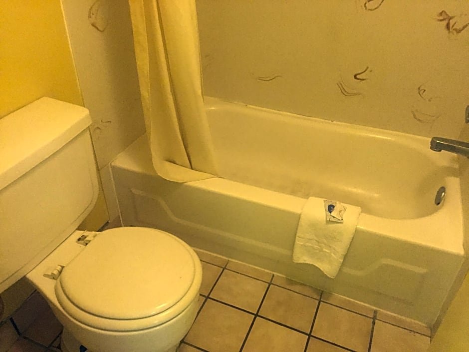 Фото Economy Inn