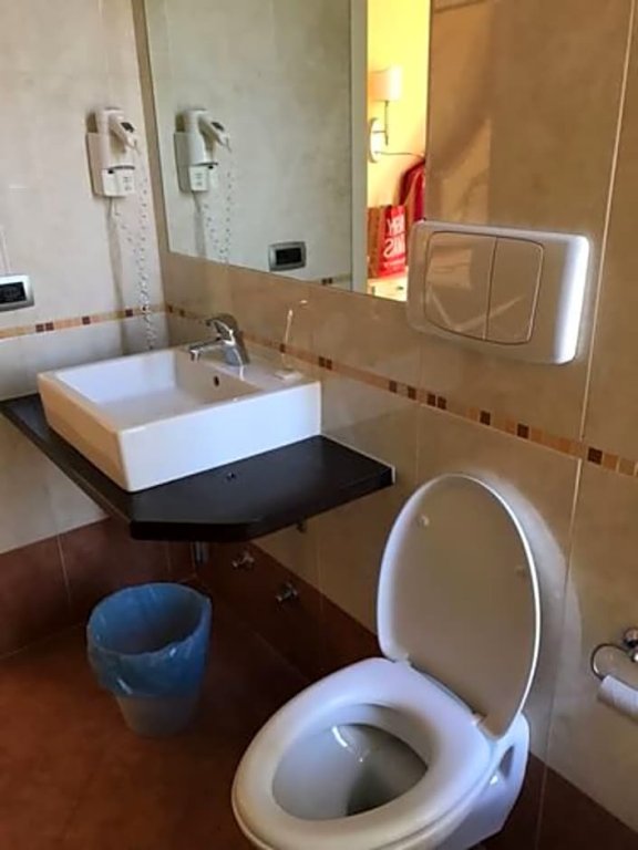 Фото Britannia Excelsior