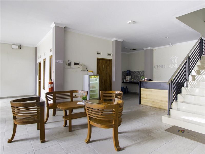 Фото Super Oyo Collection O 3280 Cendhani Raras