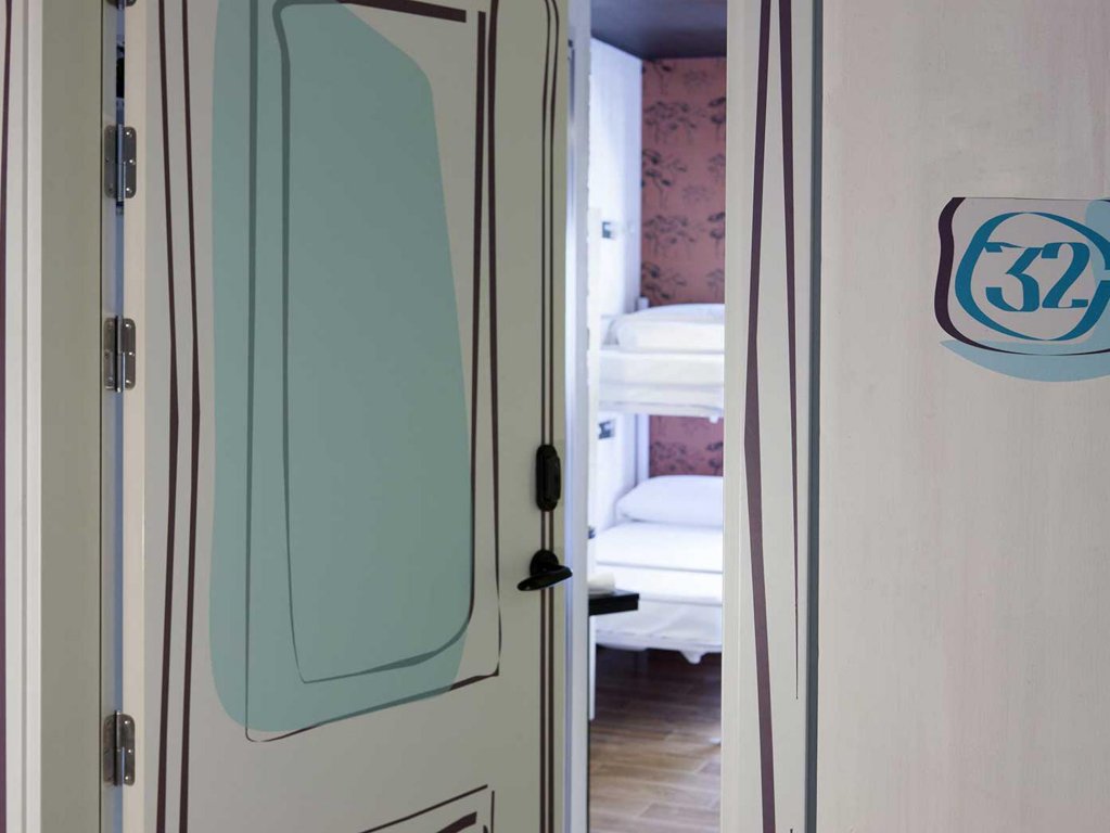 Фото Room00 Ventura Hostel