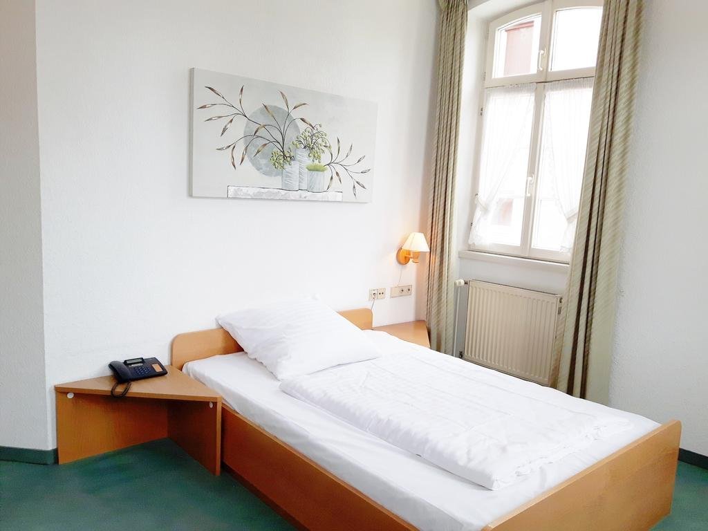 Фото Hotel Restaurant Erbprinz Walldorf