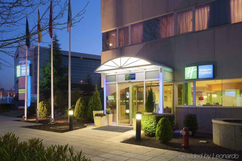 Фото отеля 3