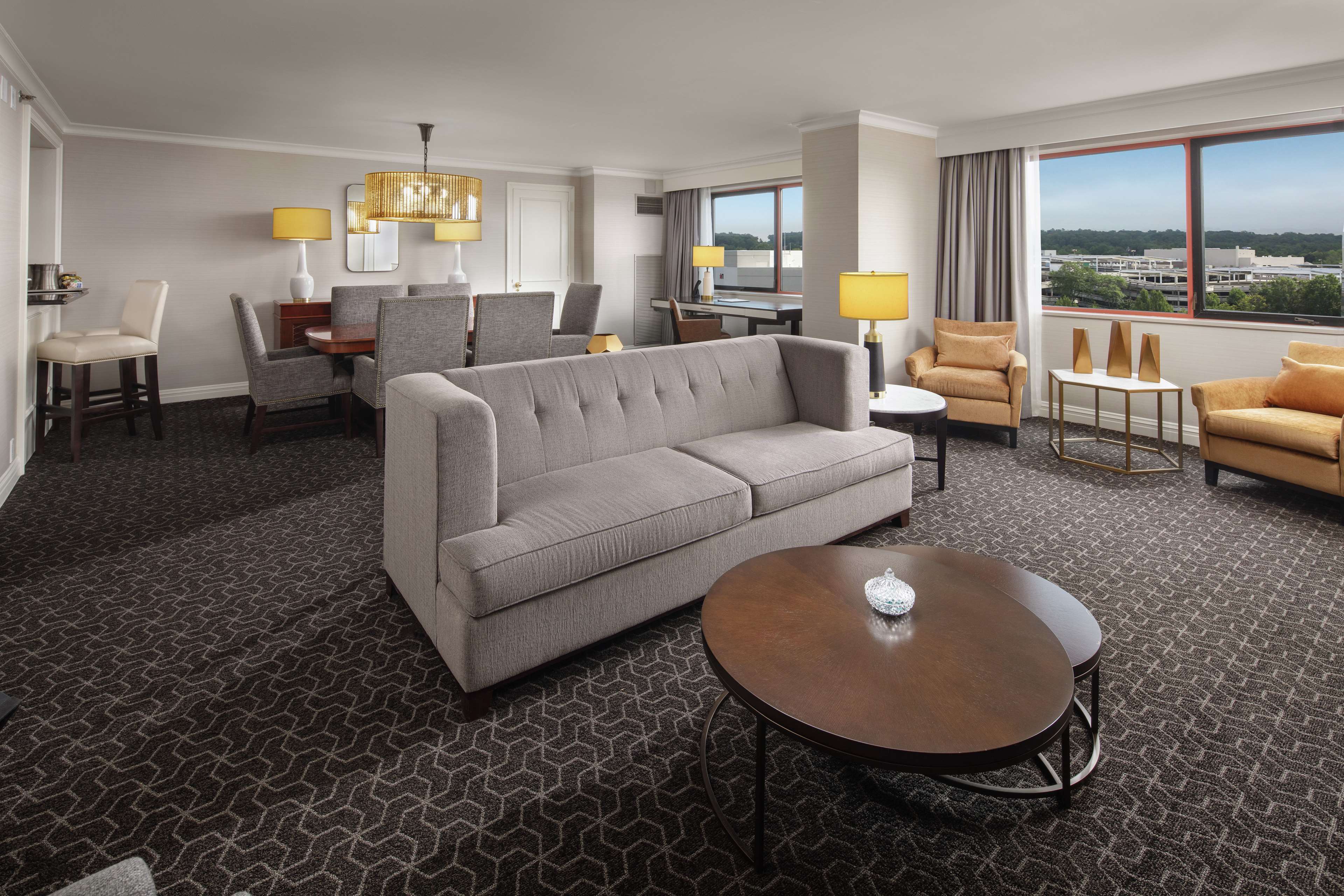 Фото Hilton Short Hills