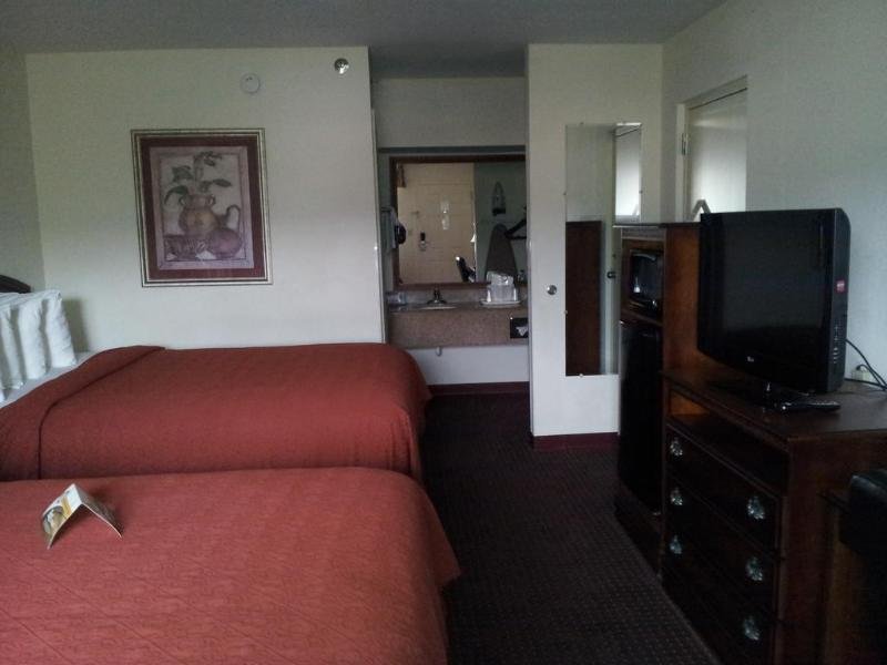 Фото Quality Inn Pelham I-65 exit 246