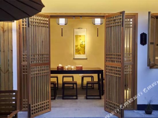 Фото Best Wishes West Lake lnn