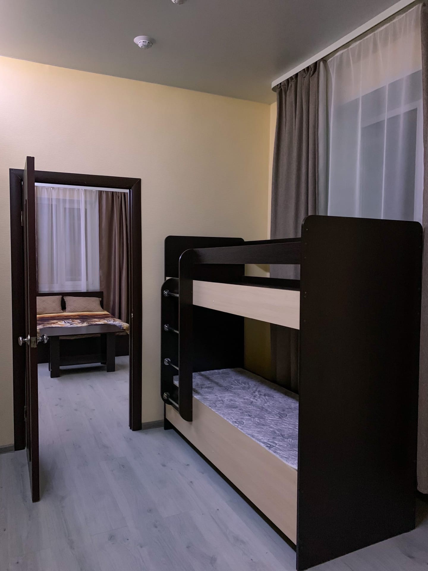 Фото Golden Tiger