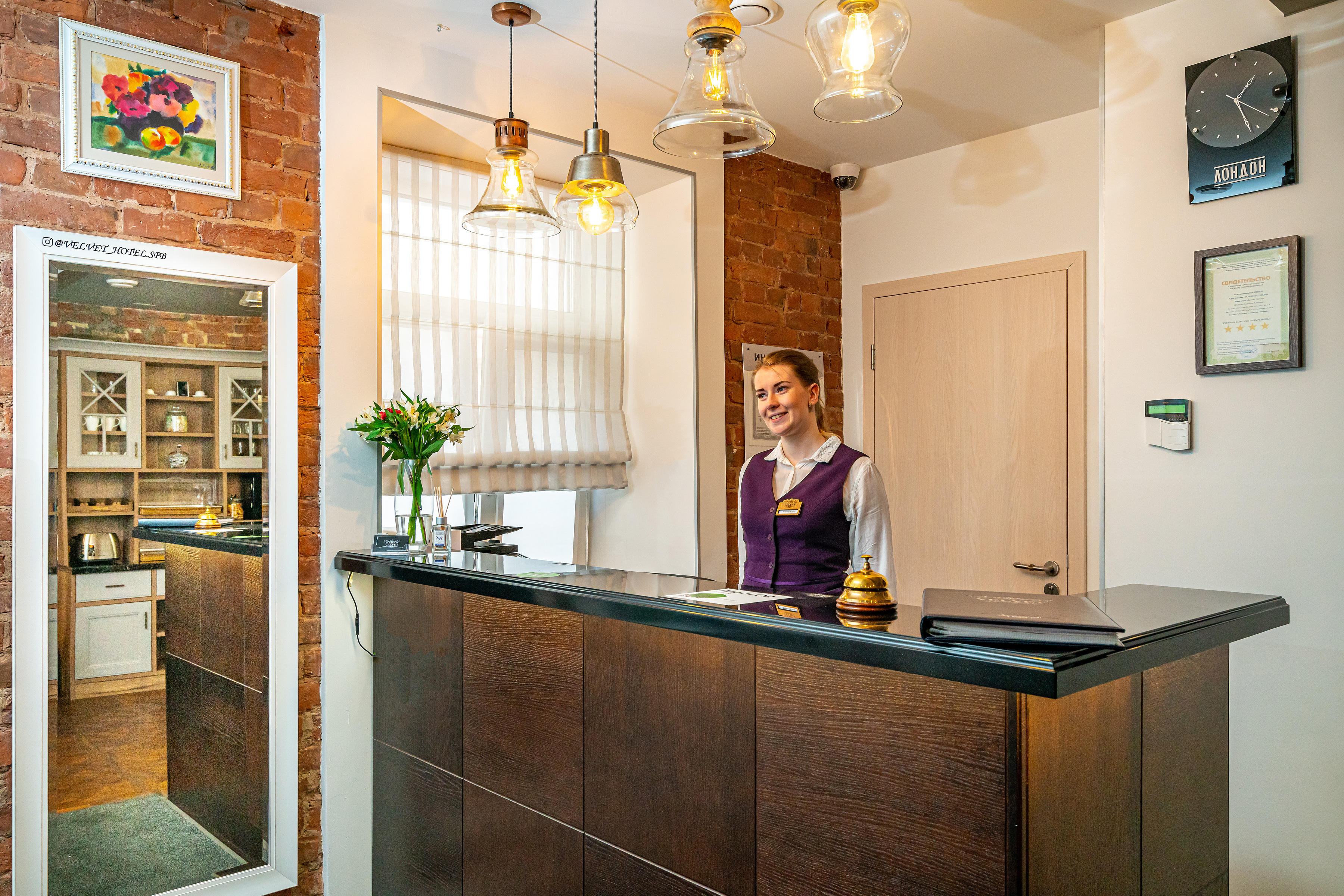 Фото отеля 1