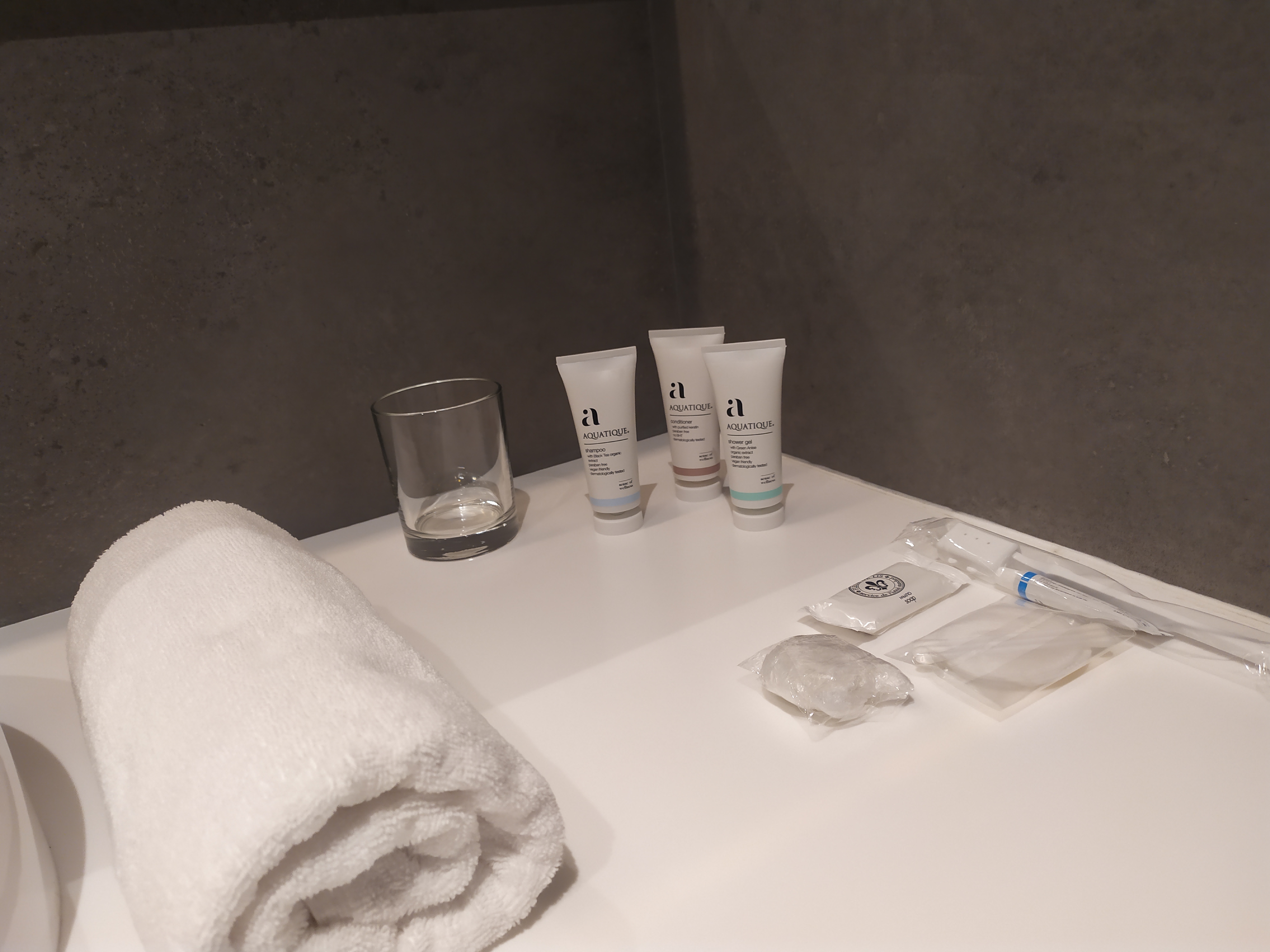 Фото Promenade Hotel