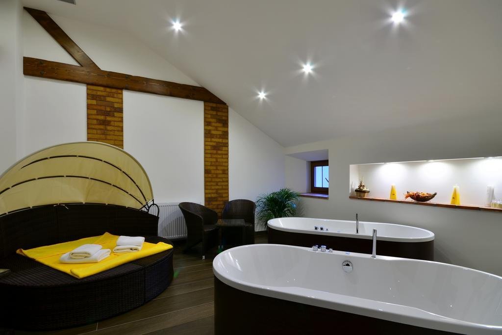 Фото Hotel Malý Pivovar